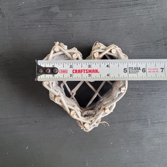 Vintage Cottagecore Woven Nesting Heart Baskets - Picture 7 of 13